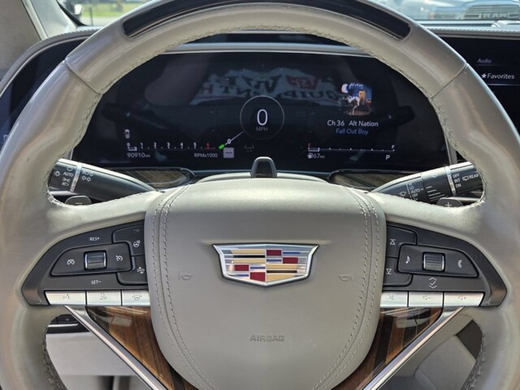 Used 2022 Cadillac Escalade ESV Sport Platinum RWD image 28
