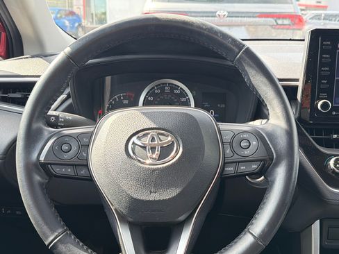 Certified 2022 Toyota Corolla Cross LE AWD/4WD image 12