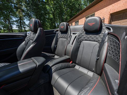Used 2020 Bentley Continental GT AWD/4WD image 2