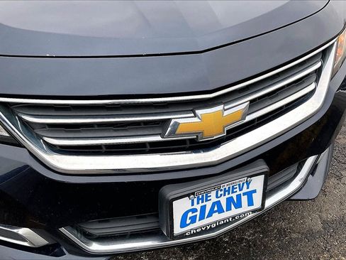 Used 2016 Chevrolet Impala LT w/ Convenience Package image 34