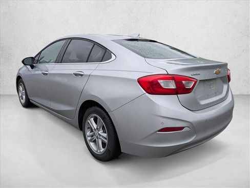 Used 2016 Chevrolet Cruze LT w/ Convenience Package FWD image 7