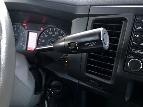 Used 2019 Nissan NV 3500 SL image 19