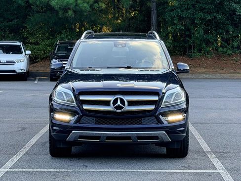 Used 2013 Mercedes-Benz GL 450 4MATIC image 3