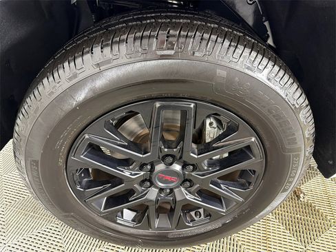 Used 2022 Toyota Tundra SR5 image 11