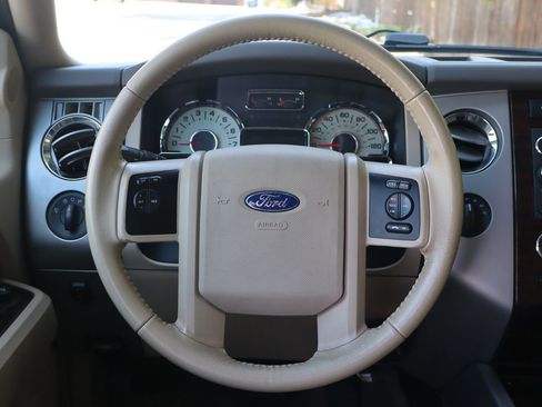 Used 2011 Ford Expedition EL XLT w/ 201A Rapid Spec Order Code AWD/4WD image 18