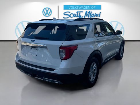 Used 2021 Ford Explorer XLT w/ Equipment Group 202A image 7