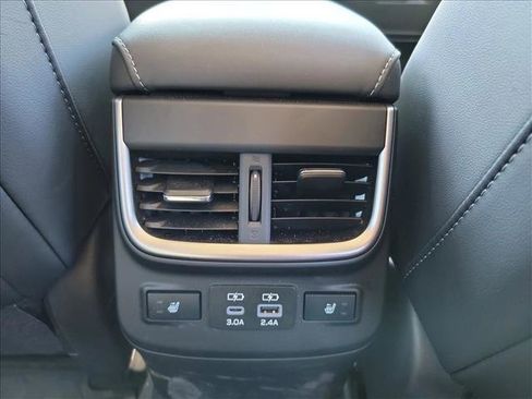Used 2024 Subaru Outback Touring XT AWD/4WD image 17