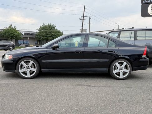 Used 2004 Volvo S60 R AWD/4WD image 10