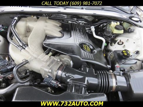 Used 2004 Lincoln LS image 25