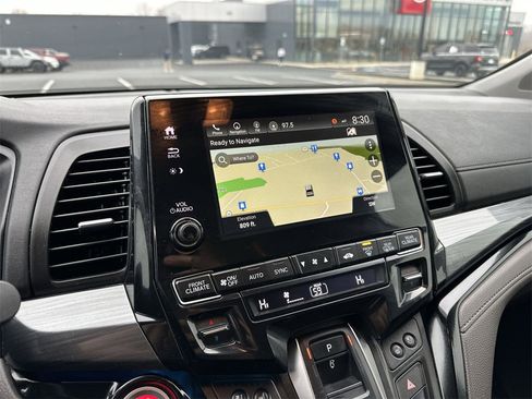 Used 2023 Honda Odyssey Elite image 18