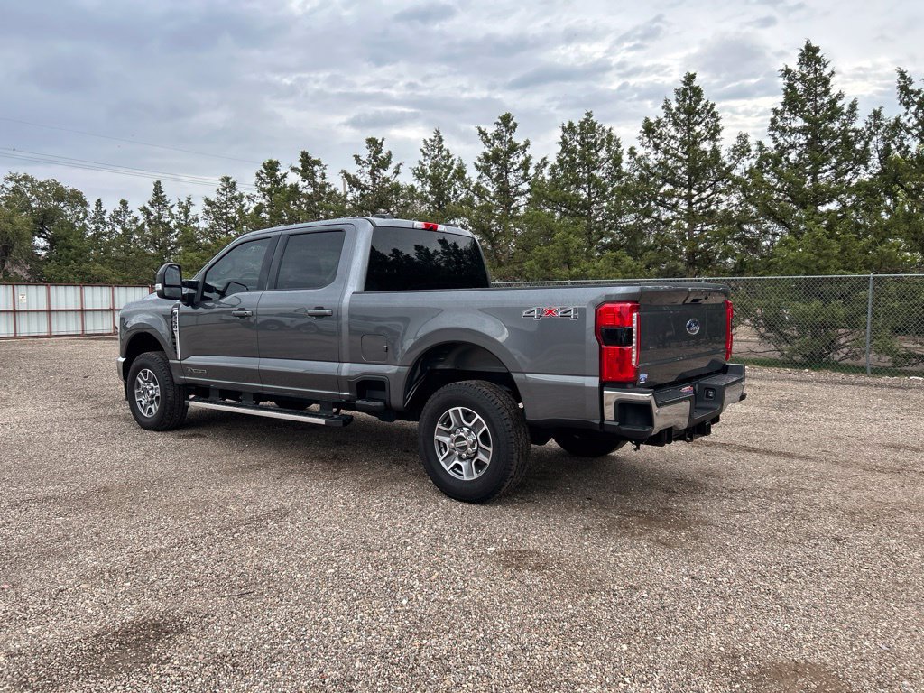 Used 2026 Ford F250 Lariat AWD/4WD image 4