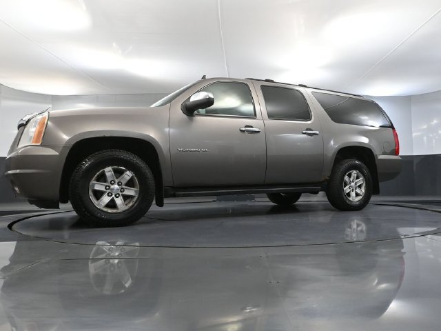 Used 2012 GMC Yukon XL SLT w/ SLT-2 Equipment Package AWD/4WD image 52