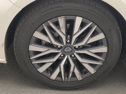 Used 2023 Nissan Altima 2.5 SV image 31