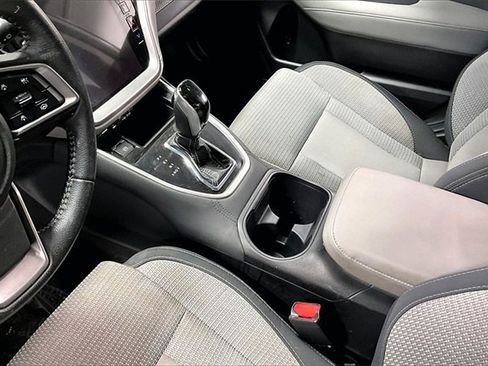 Used 2020 Subaru Outback Premium image 18