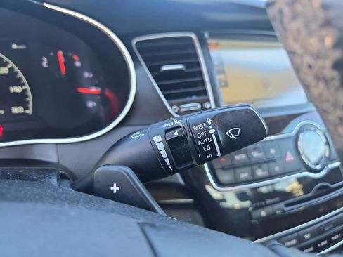 Used 2016 Kia Cadenza Premium w/ Luxury Plus Package image 26