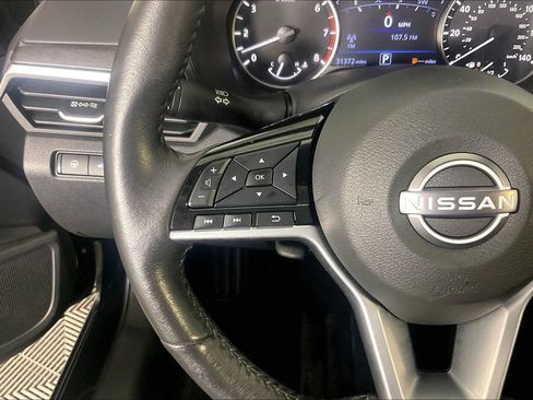 Used 2025 Nissan Altima 2.5 SL AWD/4WD image 23