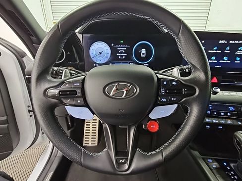 Used 2022 Hyundai Elantra N image 24