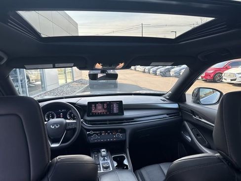 Certified 2025 INFINITI QX60 Luxe w/ Black Edition image 7