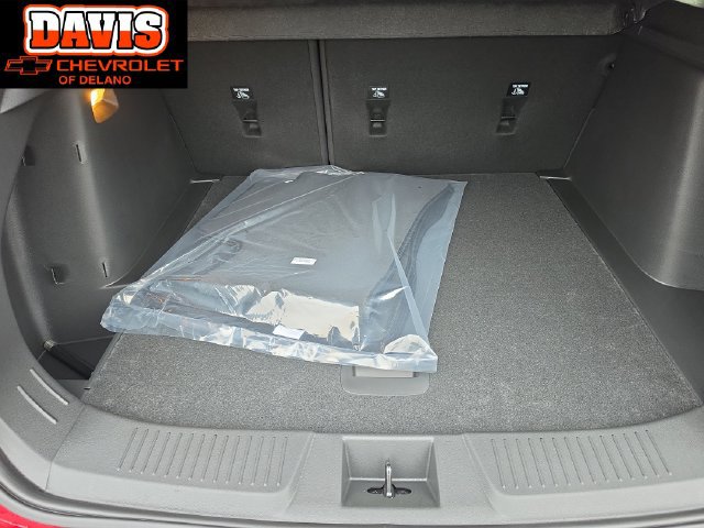 New 2026 Chevrolet Trax RS w/ Sunroof Package FWD image 12