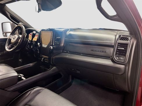 Used 2023 RAM 3500 Limited image 31