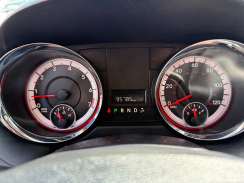 Used 2015 Dodge Grand Caravan SXT w/ Security Group image 19