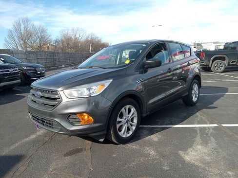 Used 2017 Ford Escape S image 3
