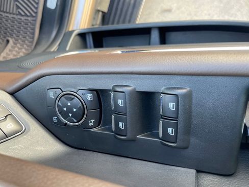 Used 2020 Ford Expedition King Ranch RWD image 18