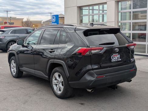 Used 2019 Toyota RAV4 XLE image 8