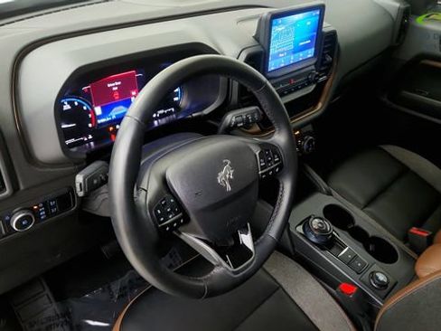 Used 2024 Ford Bronco Sport Outer Banks w/ Tech Package AWD/4WD image 46