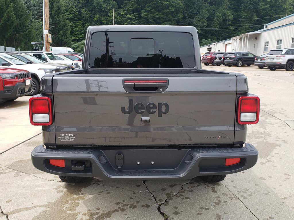 New 2026 Jeep Gladiator Overland AWD/4WD image 4