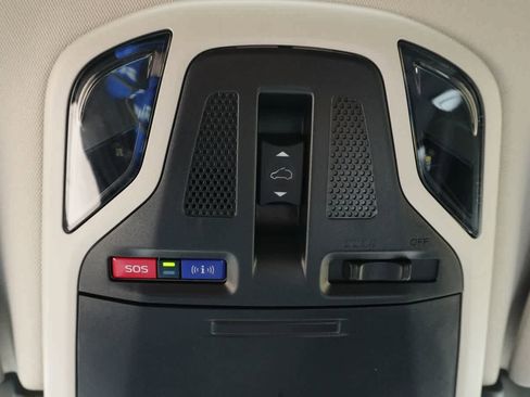 Used 2025 Subaru Outback Touring image 32