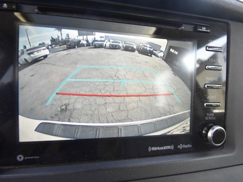 Used 2018 Toyota Sienna XLE w/ XLE Navigation Package FWD image 8