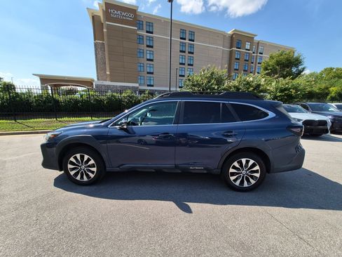 Used 2023 Subaru Outback Limited AWD/4WD image 6