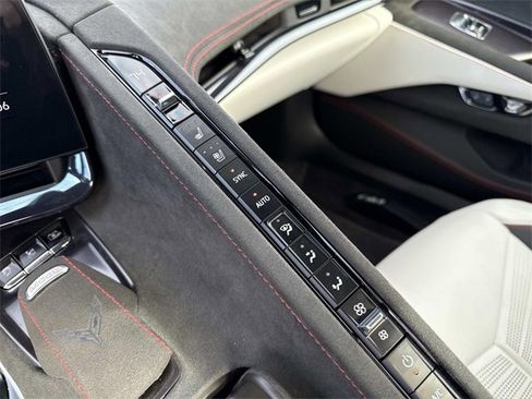 Used 2023 Chevrolet Corvette Z06 w/ Z07 Performance Package image 19