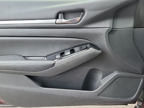 Used 2023 Nissan Altima 2.5 SV image 25