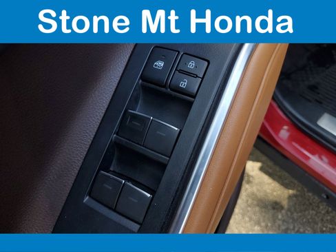 Used 2021 Toyota Highlander Platinum image 23