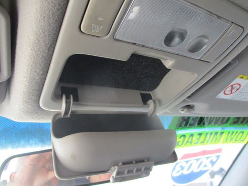 Used 2003 Toyota Highlander Limited FWD image 35