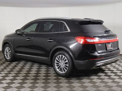 Used 2017 Lincoln MKX Select w/ Select Plus Package FWD image 10