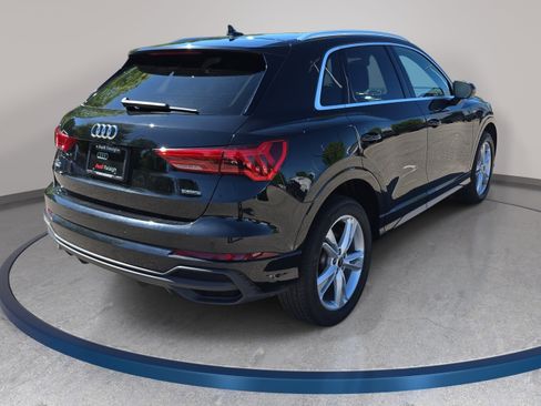 Used 2023 Audi Q3 2.0T Premium Plus w/ Premium Plus Package AWD/4WD image 5