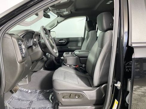 Used 2023 Chevrolet Silverado 1500 Custom image 9