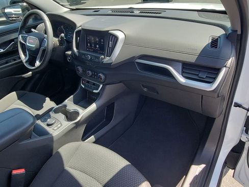Used 2023 GMC Terrain SLE w/ Driver Convenience Package FWD image 27