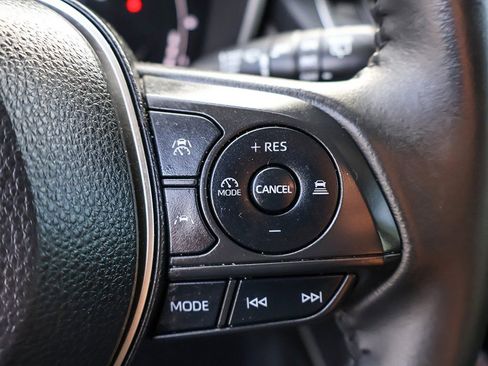 Used 2023 Toyota Corolla Cross XLE w/ Convenience Package image 51