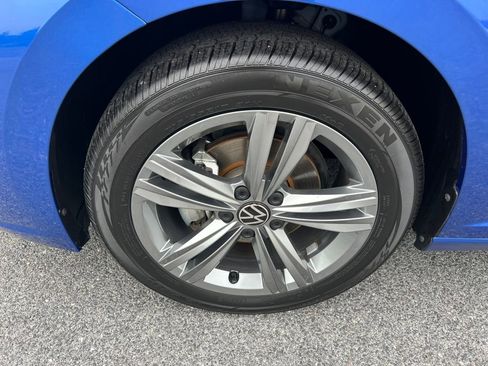 Used 2024 Volkswagen Jetta SE image 12