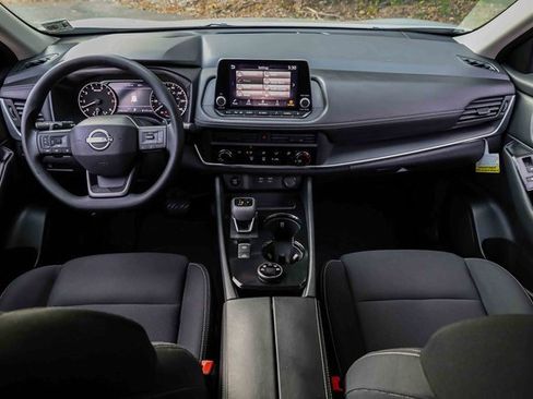 Certified 2025 Nissan Rogue S image 20