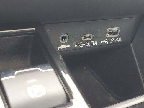 Certified 2023 Subaru Outback Limited image 30