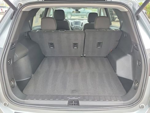 Used 2024 Chevrolet Equinox LT FWD image 7