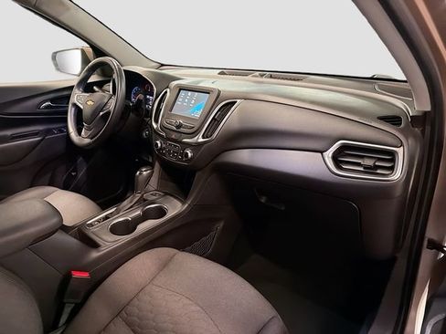Used 2018 Chevrolet Equinox LT image 28
