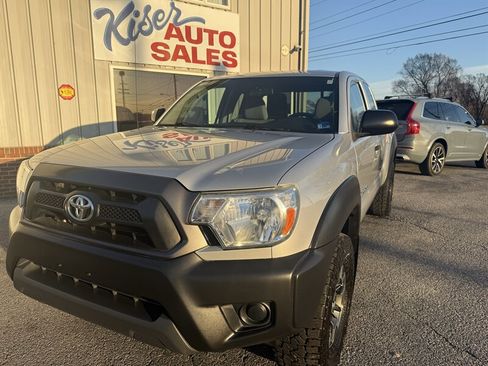Used 2013 Toyota Tacoma 4x4 Access Cab V6 image 5
