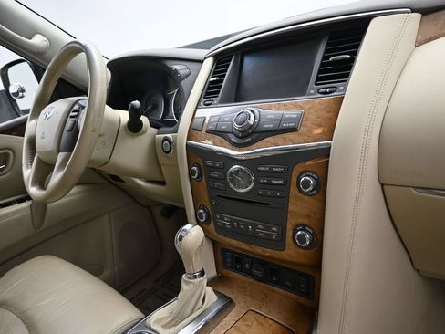 Used 2014 INFINITI QX80 4WD w/ Theater Package image 19