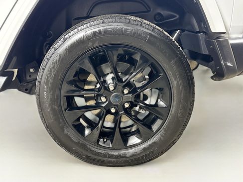 Used 2024 Jeep Wrangler Unlimited Sahara image 30